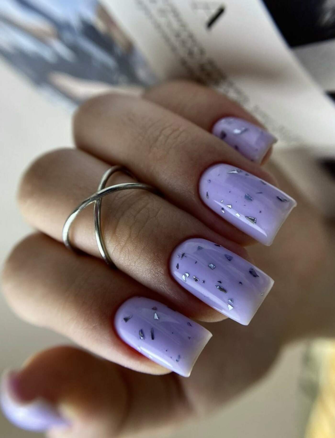 Lavender nails: 10 ιδέες για να υιοθετήσεις το ωραιότερο χρώμα της άνοιξης