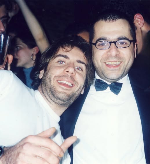 Πατρινοί αποχαιρετούν τον Γιώργο Μαζωνάκη, που τον γνώρισαν στα πρώτα του καλλιτεχνικά βήματα
