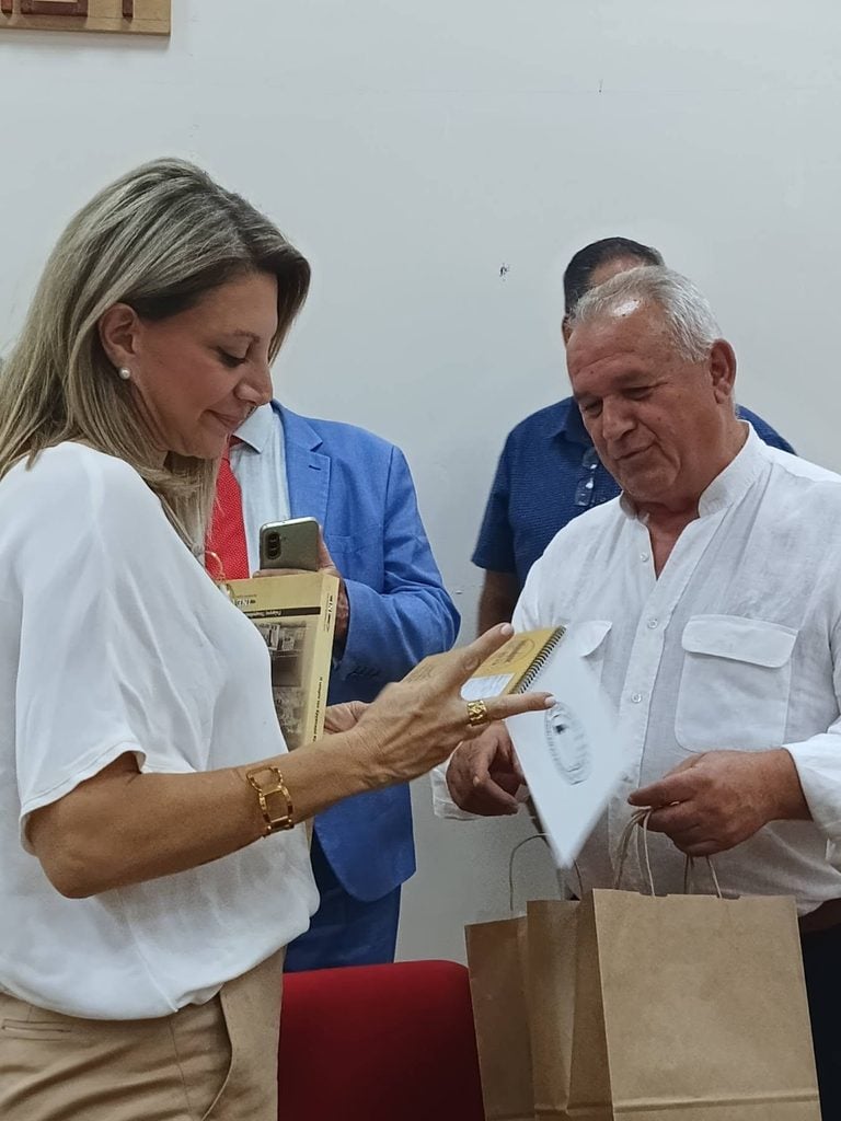 Γιώργος Μπέσκος και Μαρία Καρυστιανού μαζί στο Αίγιο