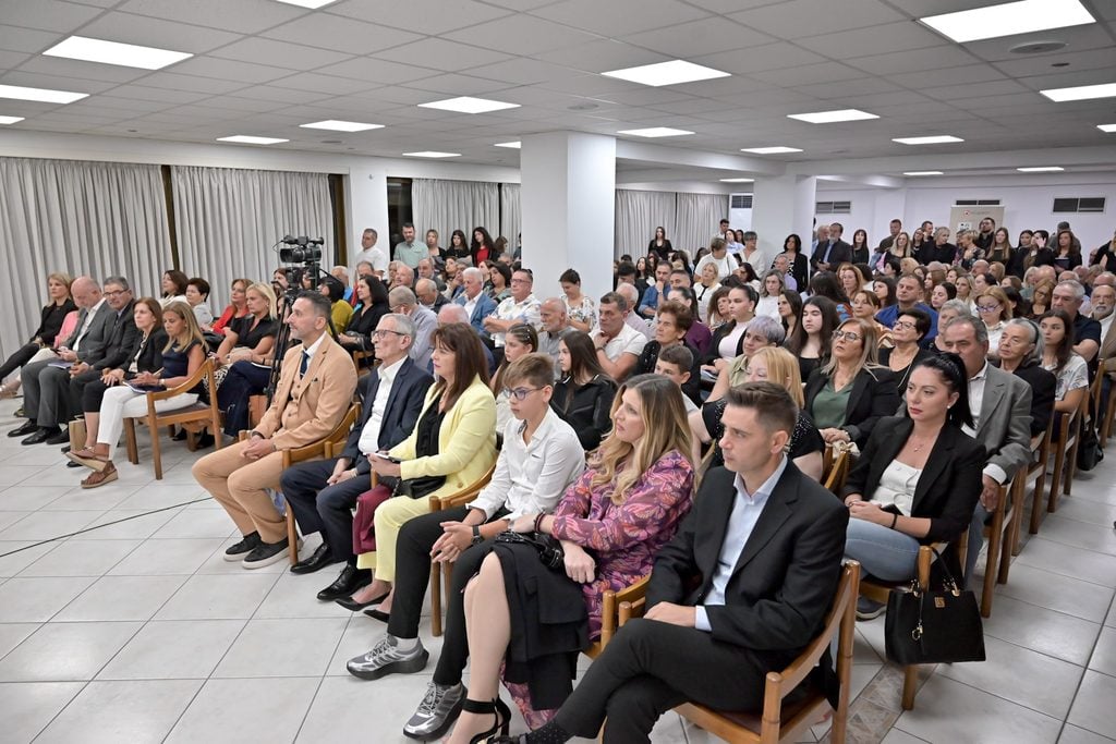 Παρουσίαση του βιβλίου της Πηνελόπης Λαμπούση «Αλφαβητικές Πολιτείες» - ΦΩΤΟ