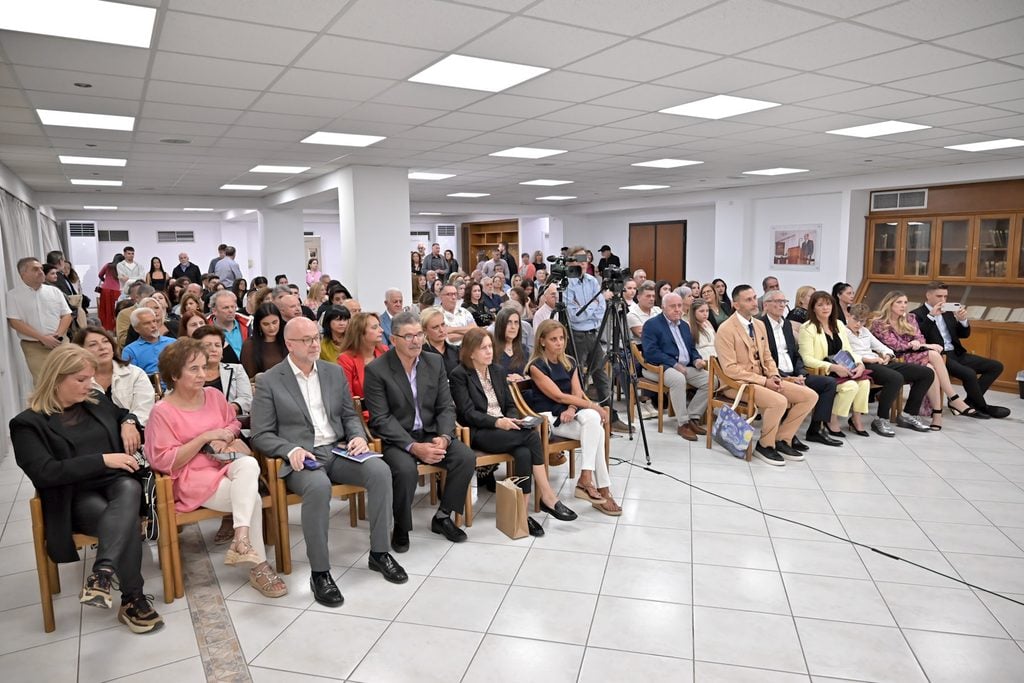 Παρουσίαση του βιβλίου της Πηνελόπης Λαμπούση «Αλφαβητικές Πολιτείες» - ΦΩΤΟ